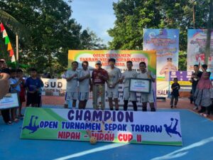 Plt. Bupati PPU Tutup Turnamen Sepak Takraw Nipah-Nipah Cup II