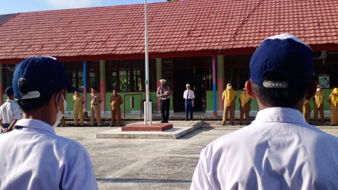 
					Police Go to School, Personil Satlantas Polres PPU Edukasi Kamseltibcarlantas