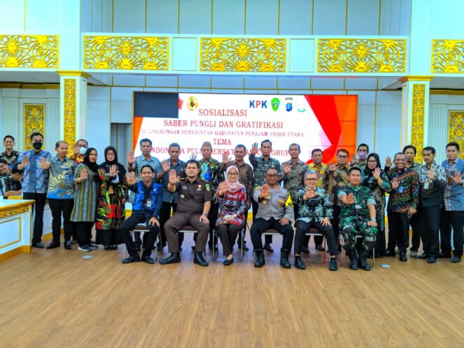 
					Waka Polres PPU Sosialisasikan Saber Pungli dan Gratifikasi di Lingkup Pemerintah