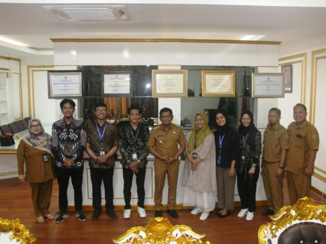 
					Bupati PPU Hamdam bersama pihak Institut Teknologi Kalimantan (ITK) Balikpapan | Poto: Istimewa