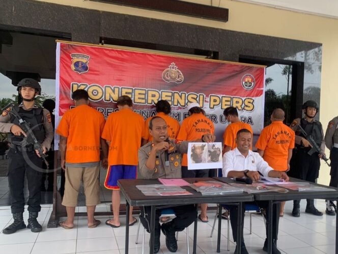 
					Polres PPU Gelar Pres Rilis Pengungkapan Kasus Pencurian Sapi di Kecamatan Penajam | Poto: Tim Cahayaborneo.com