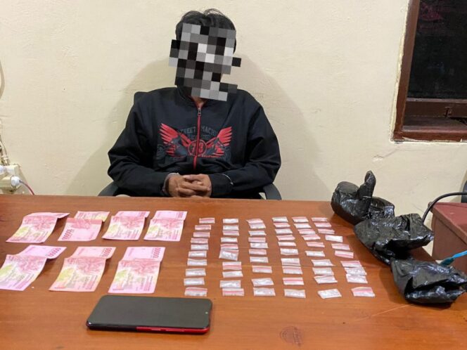 
					Caption: Pelaku peredaran narkotika jenis sabu-sabu diamankan Polres PPU | Poto: Istimewa