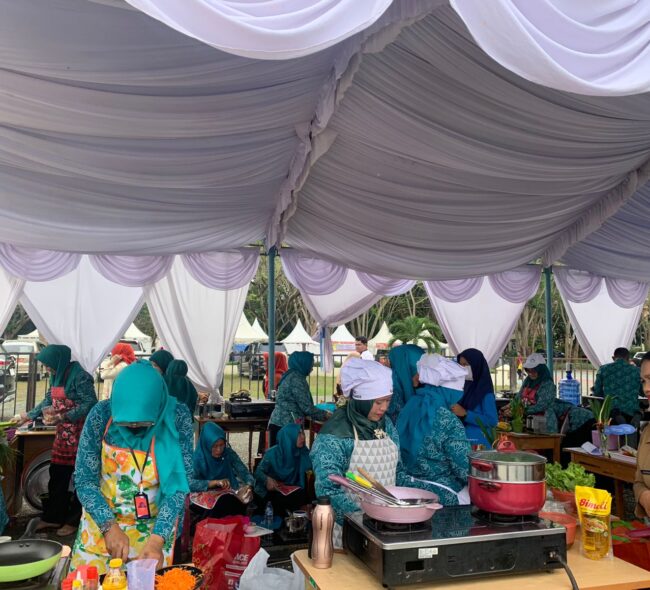 Dinas Perikanan Gelar Lomba Masak Serba Ikan Dalam Rangka HUT PPU Ke-21