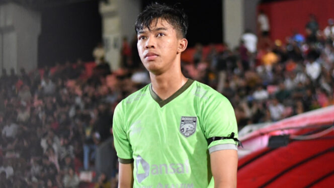 
					Caption: Daffa Fasya (18) merupakan penjaga gawang muda milik Borneo FC | Poto: Borneo FC