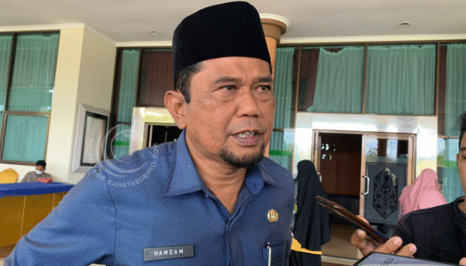 
					Caption: Bupati Penajam Paser Utara (PPU) Hamdam | Poto: Tim CahayaBorneo.com