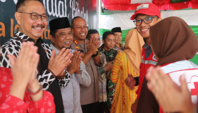
					Caption: Otorita Ibu kota Negara (IKN) Nusantara silahturahmi dengan Bupati Penajam Paser Utara (PPU) Hamdam. Poto: Istimewa