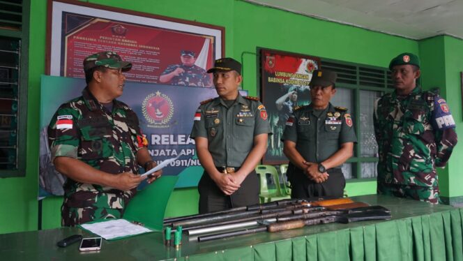 
					Caption: Kodim 0911/Nunukan kembali menerima penyerahan senjata api rakitan dari masyarakat | Poto: Istimewa