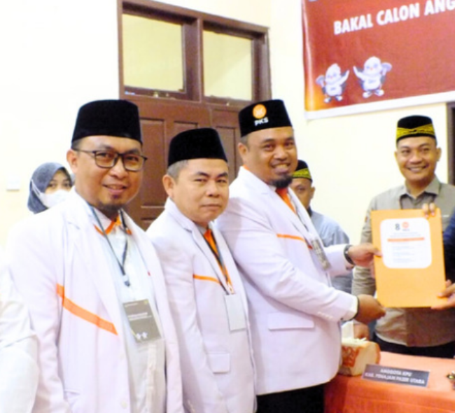 PKS Jadi Partai Pertama yang Daftar Ke KPU Penajam Paser Utara