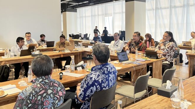 
					Poto: Otorita Ibu Kota Nusantara (OIKN) melalui Kedeputian Bidang Transformasi Hijau dan Digital menyelenggarakan diskusi inisiasi Program Riset Kolaborasi Nusantara. (DOK. Istimewa)
