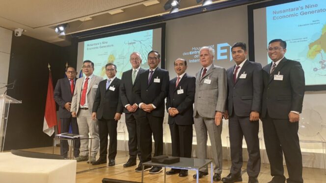 
					FOTO: Kegiatan Business Forum Indonesia - France 2023 diselenggarakan oleh Kedutaan Besar Republik Indonesia di Perancis dan Mouvement des Entreprises de France (MEDEF) di Paris, Perancis pada Rabu (4/10/2023). (DOK. Istimewa)