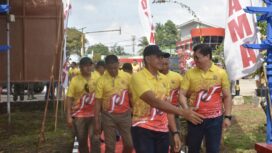 Foto: Pangdam VI/Mulawarman Mayjen TNI Tri Budi Utomo tutup acara Lomba Balap Ketinting Piala Pangdam VI Cup Tahun 2023. (DOK. Istimewa)
