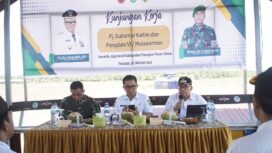Foto: Penjabat (Pj) Gubernur Kalimantan Timur Akmal Malik melakukan kunjungan kerja bersama Pangdam VI Mulawarman Mayjen T NI Tri Budi Utomo serta  Pj. Bupati PPU Makmur Marbun di Desa Gunung Mulia, Kecamatan Babulu, Kabupaten PPU. (DOK. Istimewa)