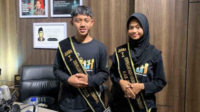 
					Foto: Fauzan Faqihuddin (17) (kiri) dan Ratu Keiyla Az Zahra (16) (kanan). (DOK. CahayaBorneo.com)