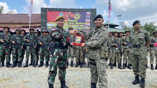 
					Foto: Patroli Terkoordinasi Seri II TA 2023 di wilayah perbatasan darat RI-Malaysia tepatnya wilayah Sei Manggaris, Kalimantan Utara (Kaltara). (DOK. Istimewa)