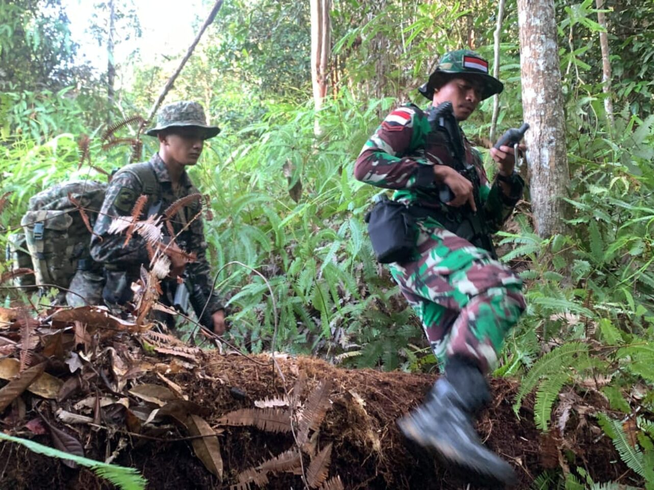 Patroli Terkoordinasi Seri II 2023, Satgas Pamtas RI – Malaysia Yonarhanud 8/MBC dan Batalyon 22 RAMD