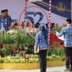 Foto: Penjabat (Pj) Bupati Penajam Paser Utara (PPU) Makmur Marbun pimpin upacara Hari Ulang Tahun Ke-52 Korps Pegawai Republik Indonesia (Korpri), Rabu (29/11/2023) di lapangan depan Kantor Bupati PPU. (DOK. Diskominfo PPU)