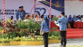 Foto: Penjabat (Pj) Bupati Penajam Paser Utara (PPU) Makmur Marbun pimpin upacara Hari Ulang Tahun Ke-52 Korps Pegawai Republik Indonesia (Korpri), Rabu (29/11/2023) di lapangan depan Kantor Bupati PPU. (DOK. Diskominfo PPU)