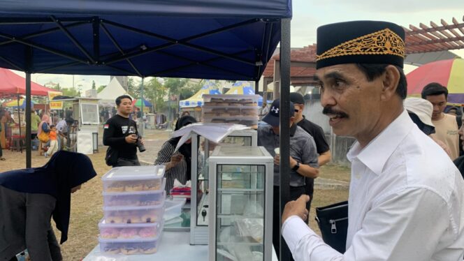 
					Poto: Kepala Dinas Koperasi Usaha Kecila Menengah Perindustrian dan Perdagangan (Kukmperindag) Saidin. (DOK. CahayaBorneo.com)