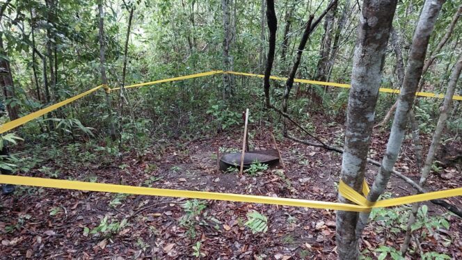 
					Foto: Sebuah bahan peledak jenis Torpedo Eks Perang Dunia (PD) ke-II ditemukan di Kelurahan Buluminung, Kecamatan Penajam, Kabupaten Penajam Paser Utara (PPU). (DOK. Istimewa)