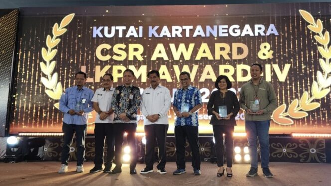 
					Foto: PT Pertamina Hulu Sanga Sanga (PHSS) dan PT Pertamina EP (PEP) Sangasanga Field berhasil meraih empat penghargaan bagi program CSR yang dijalankan keduanya dalam ajang Kutai Kartanegara CSR Award ke-4 Tahun 2023. (DOK. Istimewa)