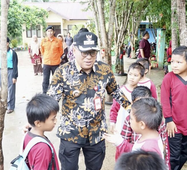 Pasca Kebakaran, Marbun Pastikan Proses Belajar Mengajar Tetap Berjalan di SDN 022 Sepan