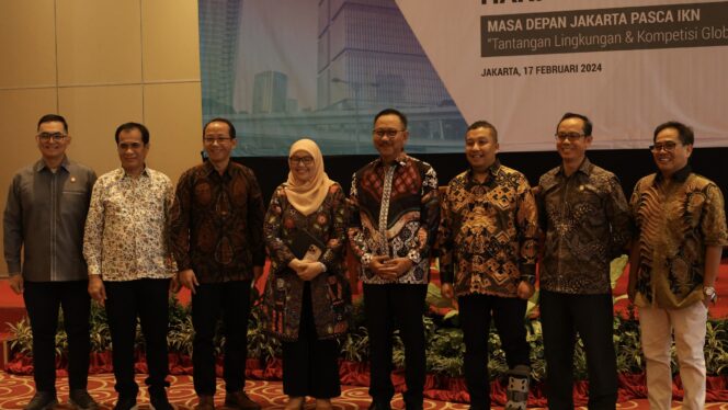 
					Foto: Kepala Otorita Ibu Kota Nusantara (IKN), Bambang Susantono paparkan progres pembangunan IKN dalam seminar nasional yang diselenggarakan di Putri Duyung Cottage Ancol pada Sabtu (17/02/2024). (DOK. Istimewa)