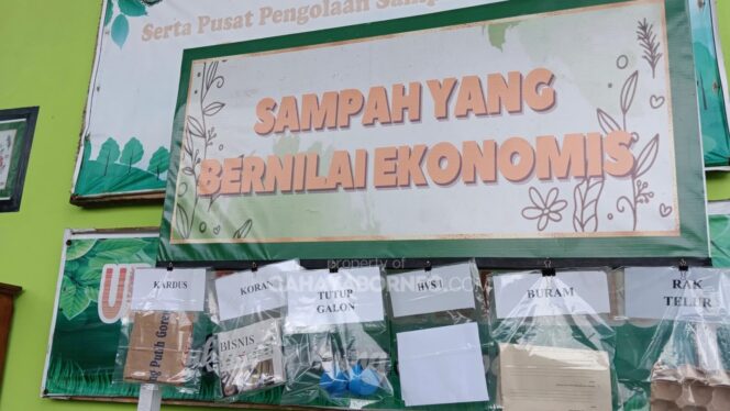 
					Foto: Lokasi Bank Sampah di Kawasan Pasar Induk kelurahan Nenang,Kecamatan Penajam, Kabupaten PPu. (DOK. CahayaBorneo.com)
