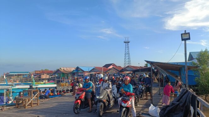 
					Foto: Suasana di Pelahuna Klotok di Penajam. (DOK. CAHAYABORNEO.COM)