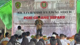 Foto: Penjabat (Pj) Bupati PPU, Makmur Marbun saat menghadiri kegiatan slaturahmi Syawal Persatuan Guru Republik Indonesia (PGRI) se Kecamatan Sepaku di Desa Wonosari, kecamatan Sepaku. (DOK. Istimewa)