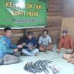 Foto: Polres Penajam Paser Utara silahturahmi bersama Kelompok Tani Bukit Hijau Sekaligus Penyerah Bantuan Alat Bertani. (DOK. Istimewa)