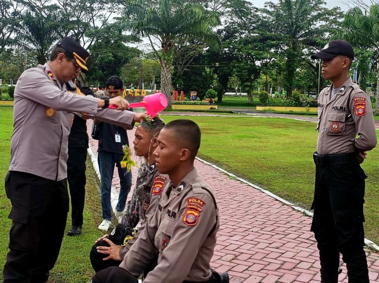 Gelar Upacara Pembinaan, Polres PPU Sambut 60 Personel Bintara Remaja Baru