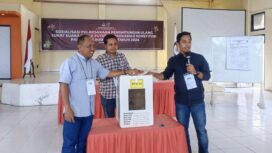 Foto: Komisi Pemilihan Umum (KPU) Penajam Paser Utara (PPU) bersama Badan Pengawas Pemilihan Umum (Bawaslu) PPU menggelar simulasi penghitungan ulang suara di dua TPS. (DOK. CahayaBorneo.com)