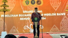 Foto: Penjabat (Pj.) Bupati Penajam Paser Utara (PPU) Makmur Marbun membuka Grand Final Pemilihan Bujang Song dan Ngelok Bawe Benuo Taka Tahun 2024. (DOK. CahayaBorneo.com)