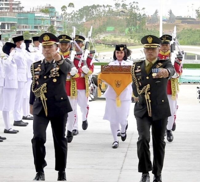 Duplikat Bendera Merah Putih dan Teks Proklamasi Tiba di Istana Negara IKN: Sejarah Baru di HUT RI ke-79