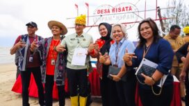 Foto: Menteri Pariwisata dan Ekonomi Kreatif (Menparekraf), Sandiaga Salahuddin Uno, mengunjungi Penajam Paser Utara (PPU).(DOK. CahayaBorneo.com)