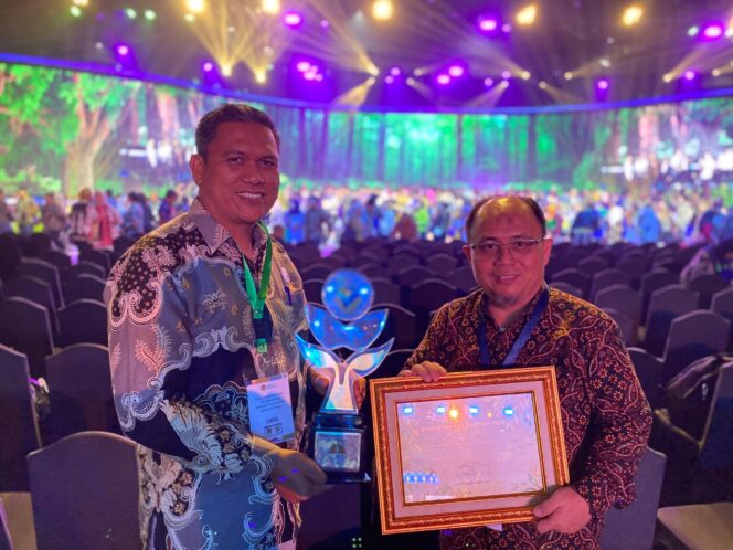 
					Foto: Kabupaten Paser menerima dua penghargaan Program kampung iklim (Proklim) dari Kementerian Lingkungan Hidup dan Kehutanan (KLHK). (DOK. Istimewa)