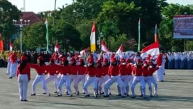 Foto: Pemerintah Kabupaten (Pemkab) Paser membagikan 3.200 bendera merah putih dalam rangka HUT RI ke-79. (DOK. Istimewa)