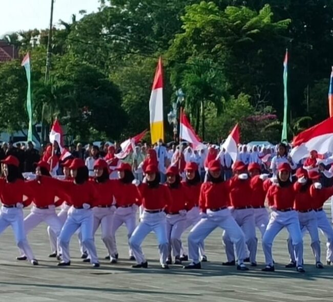 Semarakkan HUT ke-79 RI, Pemkab Paser Bagikan 3.200 Bendera Merah Putih