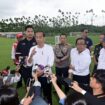 Foto: residen Joko Widodo melakukan kunjungan kerja ke pusat pelatihan Persatuan Sepak Bola Seluruh Indonesia (PSSI) yang berada di Ibu Kota Nusantara. (DOK. Sekretariat Presiden)