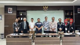 Foto: Pasangan calon kepala daerah Mudyat Noor dan Abdul Waris Muin, yang dikenal dengan sebutan 