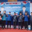 Foto: Pasangan Hamdan Pongrewa dan Ahmad Basir secara resmi mendeklarasikan diri sebagai bakal calon bupati dan wakil bupati Kabupaten Penajam Paser Utara (PPU) untuk Pilkada 2024. (DOK. CahayaBorneo.com)