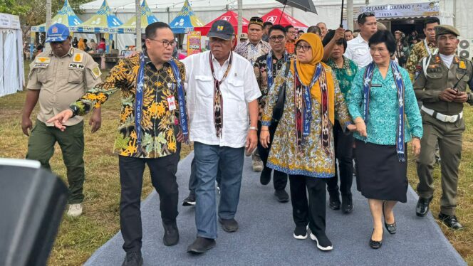 
					Foto: Menteri Pekerjaan Umum dan Perumahan Rakyat (PUPR), Basuki Hadimuljono, secara resmi membuka EXPO IKN Serambi Nusantara 2024. (DOK. CahayaBorneo.com)