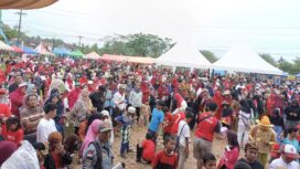 Foto: kegiatan jalan santai bertema Gebyar Pesta Rakyat: Melangkah Bersama, Sehatkan Generasi Penerus yang Bermutu dan Berakhlak. (DOK. Istimewa)