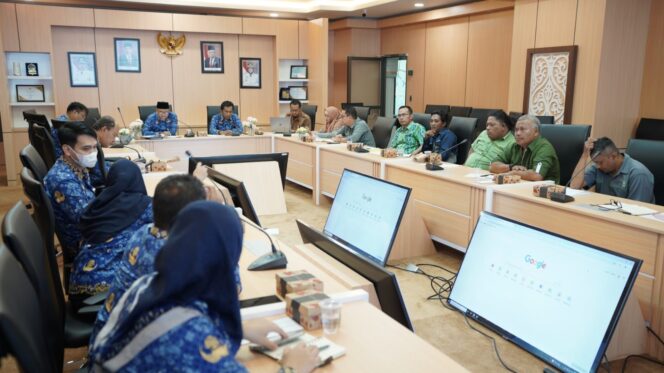 
					DPMPTSP Paser Libatkan Perusahaan Fasilitasi Pelaku UMKM