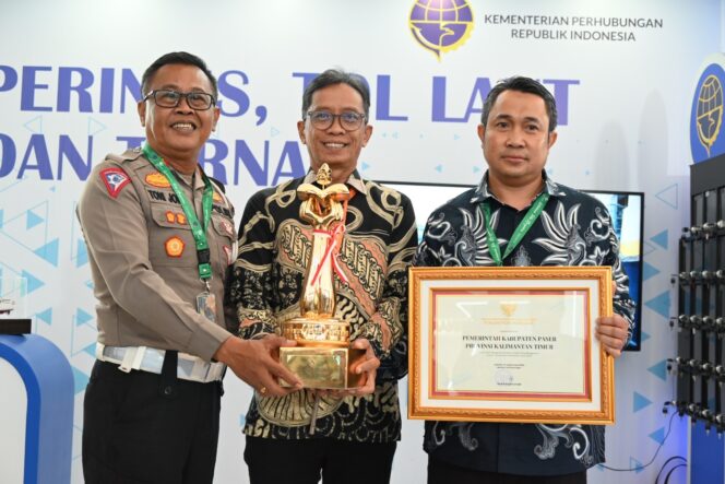 
					Sukses Kelola Transporatasi, Paser Raih WTN dari Kemenhub