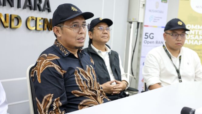 
					Foto: Kepala Kantor Komunikasi Kepresidenan (KKK), Hasan Nasbi didampingi perangkat Deputi dan team kerja, perdana melakukan kunjungan kerja ke Ibu Kota Nusantara (IKN). (DOK. Istimewa)