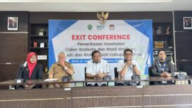 Foto: Pasangan Calon (Paslon) Bupati dan Wakil Bupati Kabupaten Penajam Paser Utara (PPU), Hamdam Pongrewa dan Ahmad Basir telah menyelesaikan rangkaian tes kesehatan di Rumah Sakit Kanujoso Djatiwibowo (RSKD) Balikpapan. (DOK. CahayaBorneo.com)