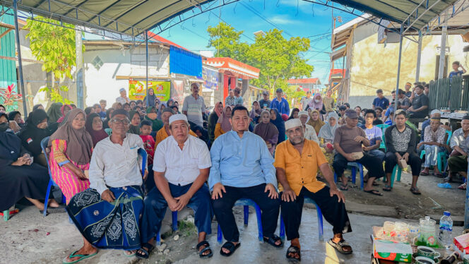 
					Foto: Mudyat Noor dan Abdul Waris Muin, bakal calon bupati dan wakil bupati Penajam Paser Utara (PPU), terus melakukan sosialisasi dan silaturahmi. (DOK. Istimewa)