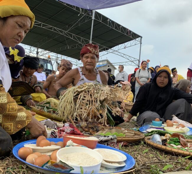 Mengungkap Makna Mendalam di Balik Ritual Nondoi: Sebuah Penghormatan terhadap Alam dan Leluhur