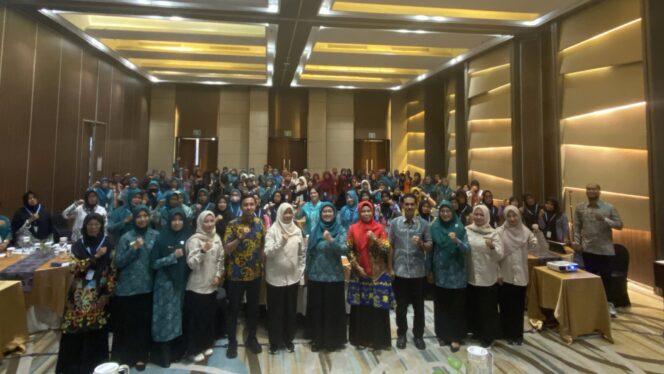 
					Foto: Bimbingan Teknis (Bimtek) bagi kader Pos Pelayanan Terpadu (Posyandu) dengan tema 
